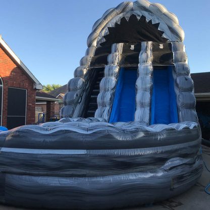 20' x 30' Raging Rapids Curved Waterslide